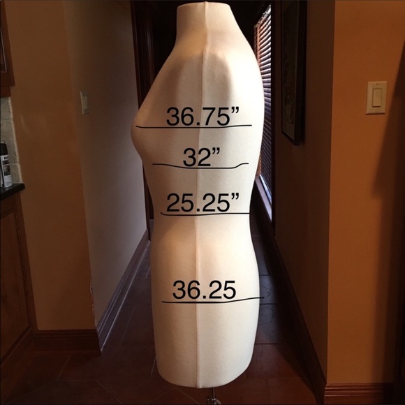 Altar’d State cold shoulder boho top - Picture 6 of 6